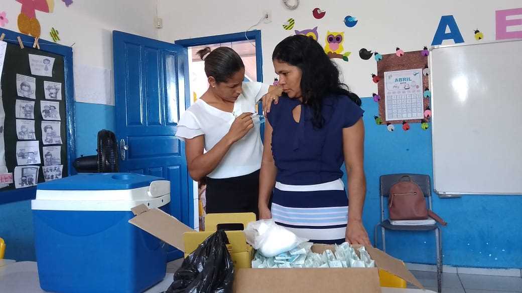 Camacã: Campanha de Vacinação contra Influenza (Gripe) alcança professores da rede pública 

